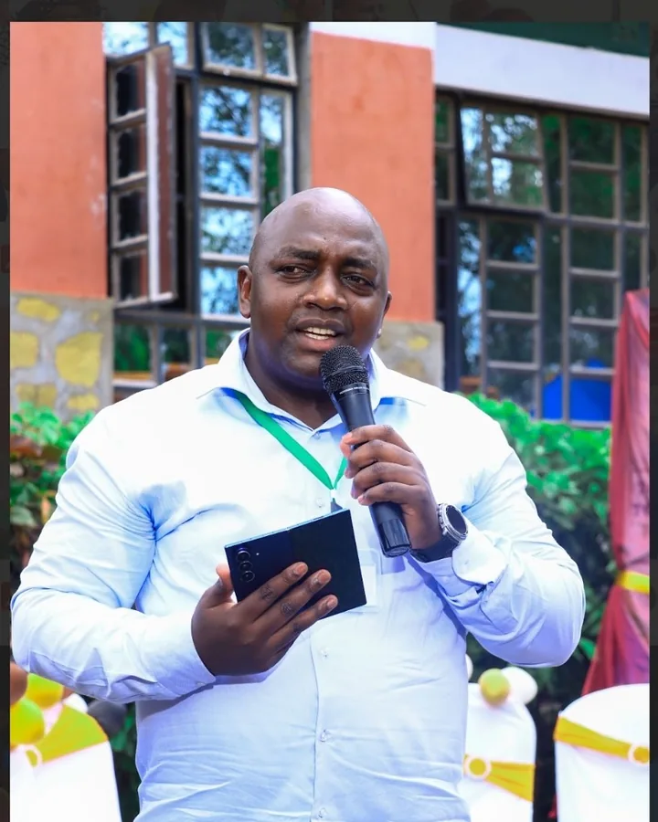 Mr. Fred Kithikii speaking at the KMUA launch